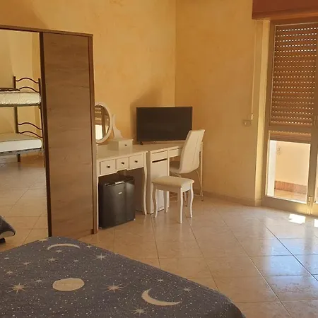 Armonia Del Mare Bed and Breakfast Καταντζάρο